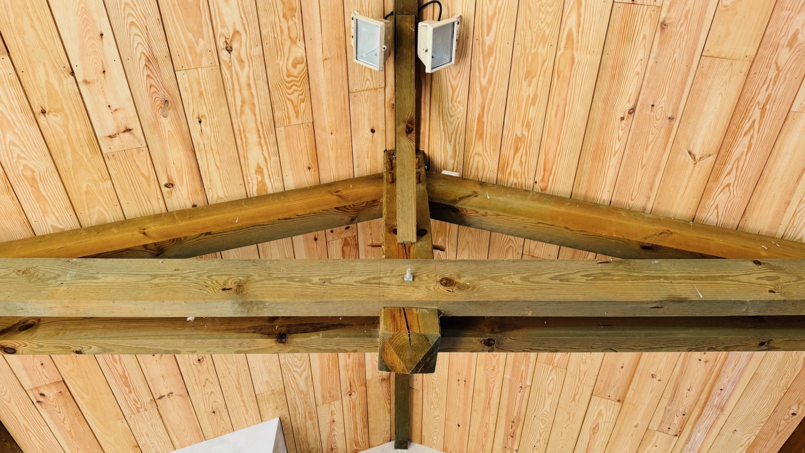 Rénovation énergétique par l’intérieur et habillage en volige d’une maison d’habitation à Tercis dans les Landes