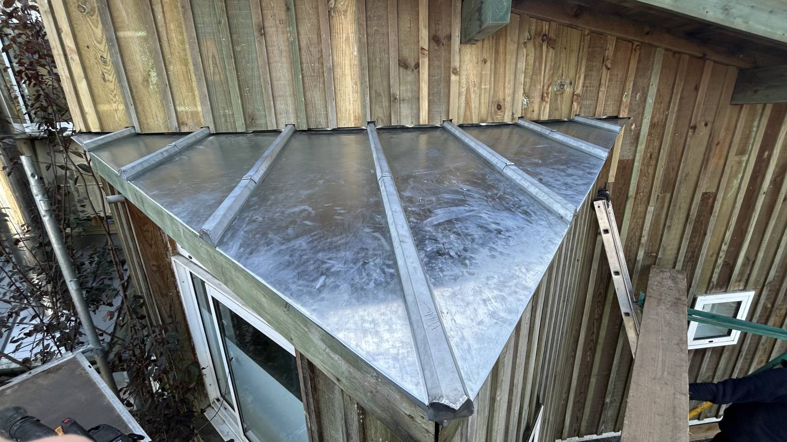 Charpentier couvreur pour travaux avec agrément RGE Qualibat à Mont-de-Marsan 40000